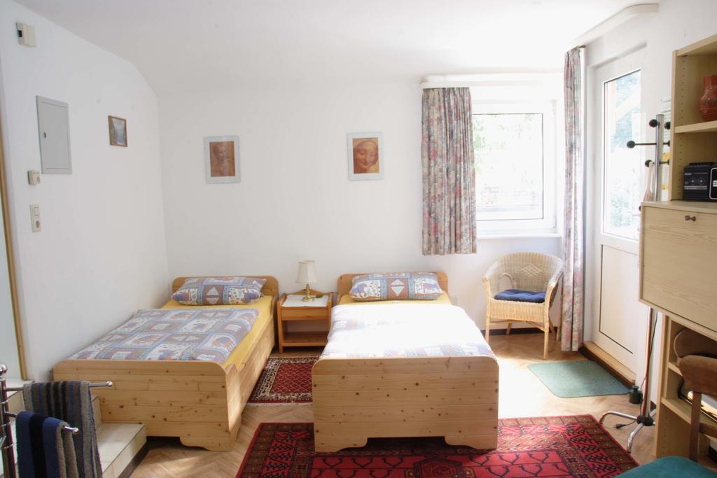 Pension Waldheim Freiburg Ruang foto